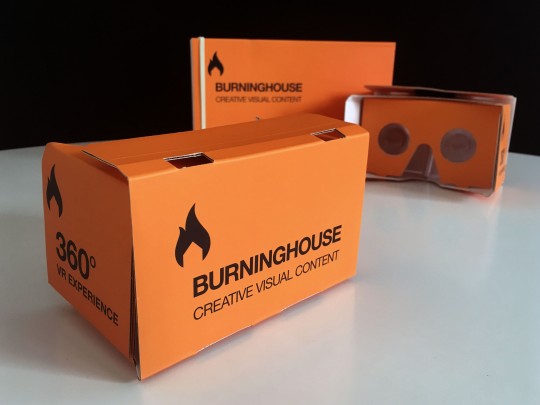 photo of burninghouse cardboard 360 video viewer